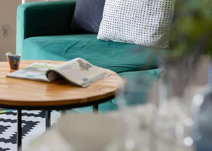 Wyjatkowy Apartament Z Parkingiem W Warszawie By Rent Like *