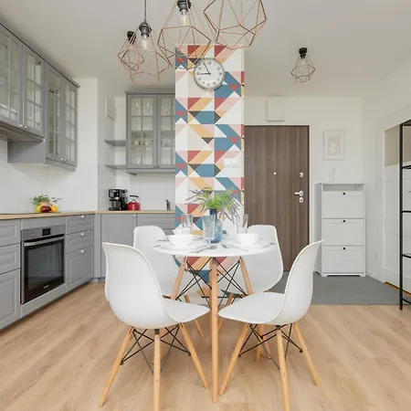 Appartement Wyjatkowy Apartament Z Parkingiem W Warszawie By Rent Like