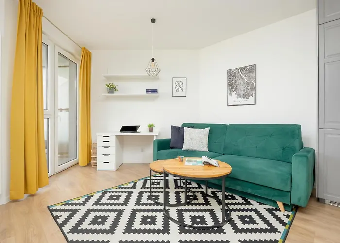 Wyjatkowy Apartament Z Parkingiem W Warszawie By Rent Like Apartman Varsó